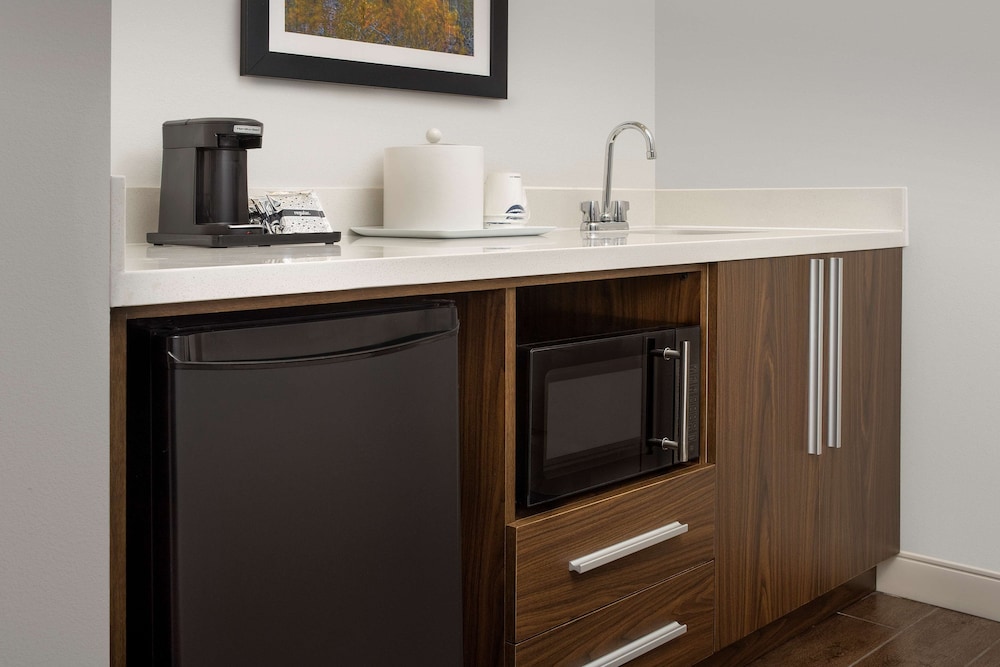 Hampton Inn & Suites Phoenix Tempe - photo 17