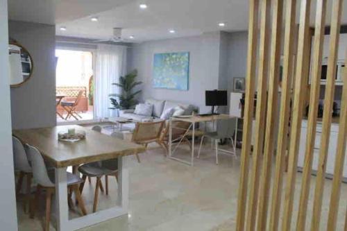 Sotogrande Paseo Del Mar 10 Steps Away From The Beach — San Roque