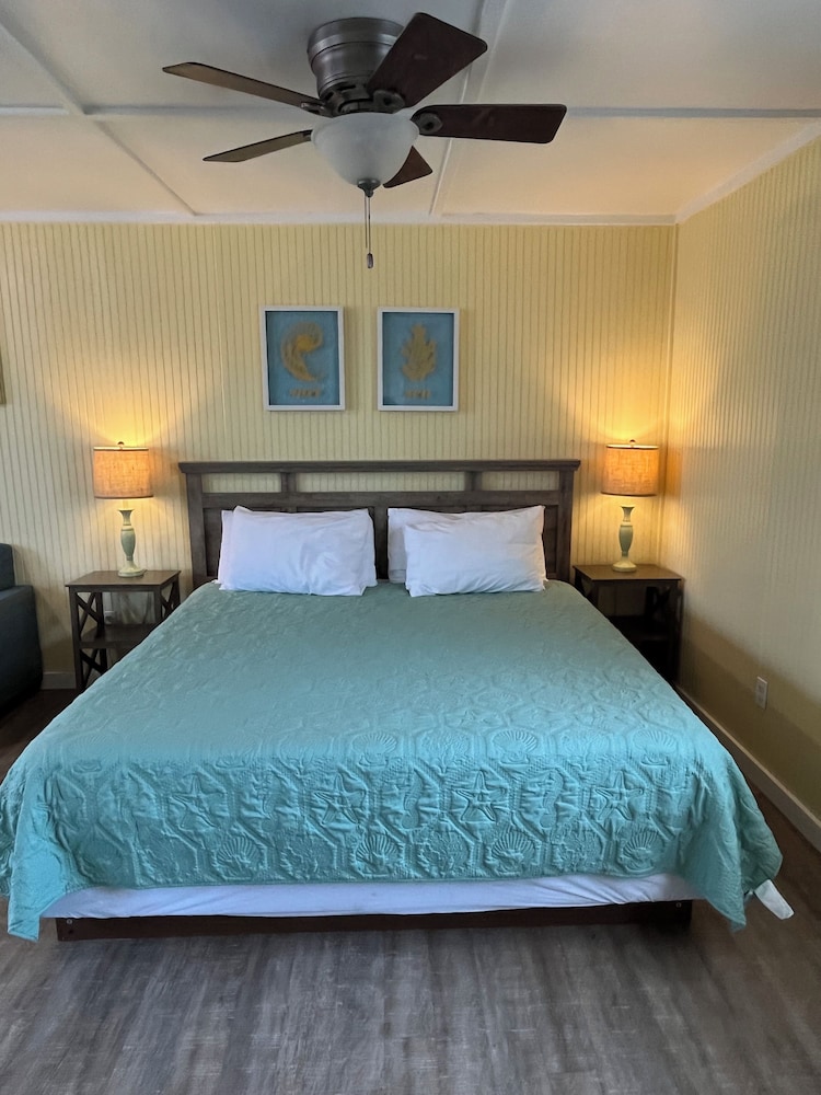 Seashell Village Resort - photo 32