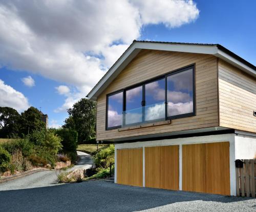 Boat House Lodge — 4-Star Luxury Hotel in Shrewsbury, United Kingdom