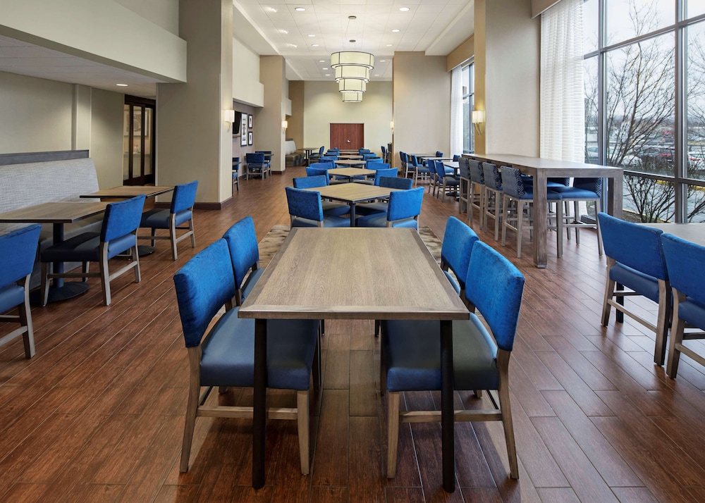 Hampton Inn & Suites Alexandria Old Town Area South - photo 48