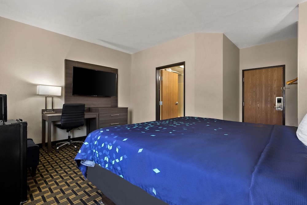 SureStay Plus Hotel by Best Western Tulsa East - photo 6