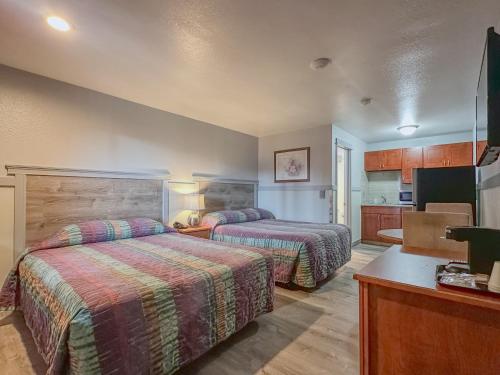 Emerald Best Motel - photo 17