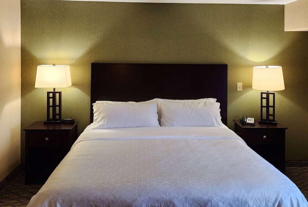 Wingate by Wyndham Kittanning - photo 2