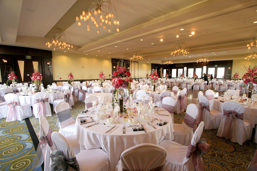 Pacific Palms Resort - photo 32