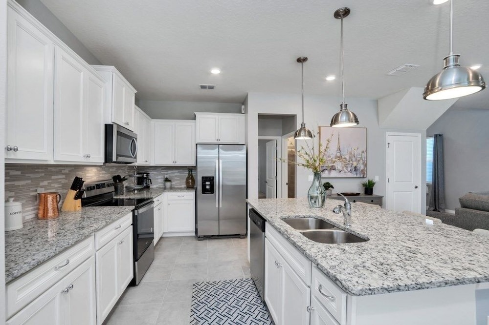 5 Bed With Fantastic Game Room In Fun Resort 5 Bedroom Townhouse by RedAwning - photo 15