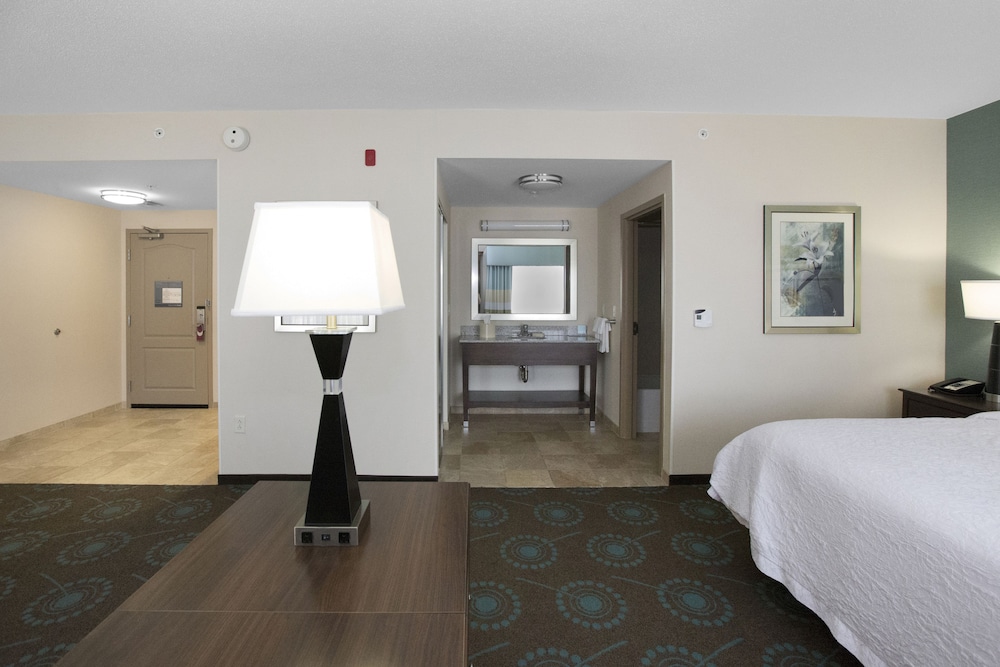 Hampton Inn Pittsburgh Bridgeville - photo 10