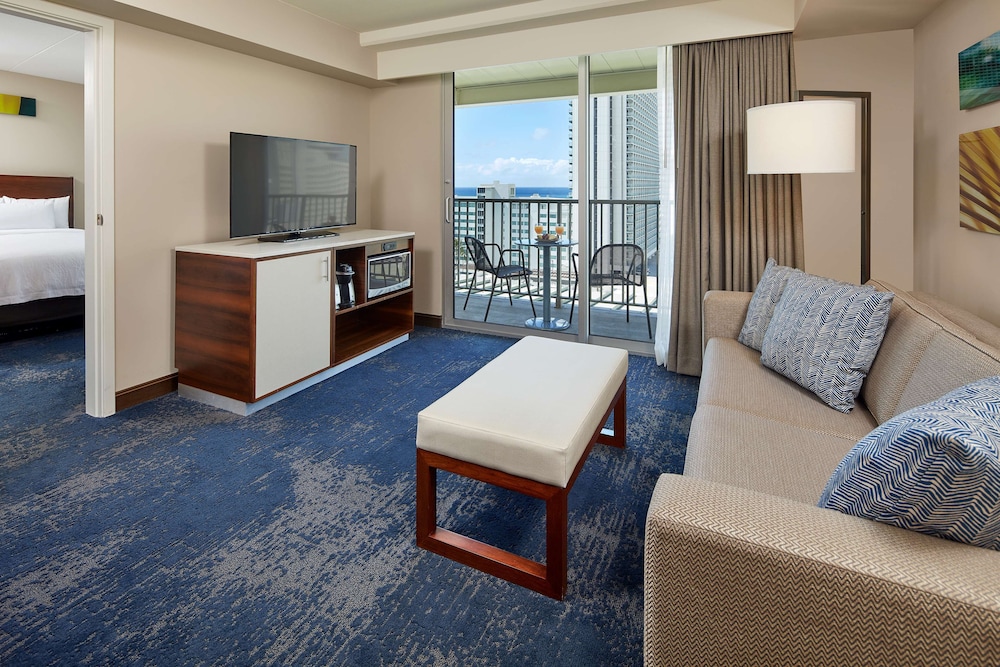 Hilton Garden Inn Waikiki Beach - photo 40