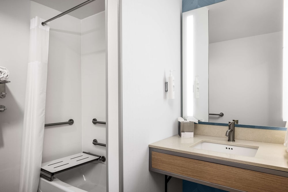 Hilton Garden Inn West Palm Beach Airport - photo 24