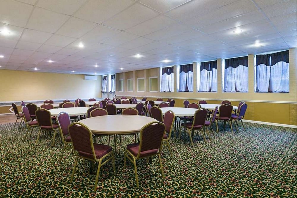 Rodeway Inn & Suites Enterprise - photo 21