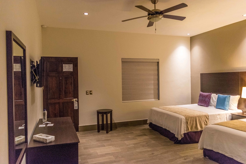 Punto Madero Hotel & Plaza — hotel in Mocorito