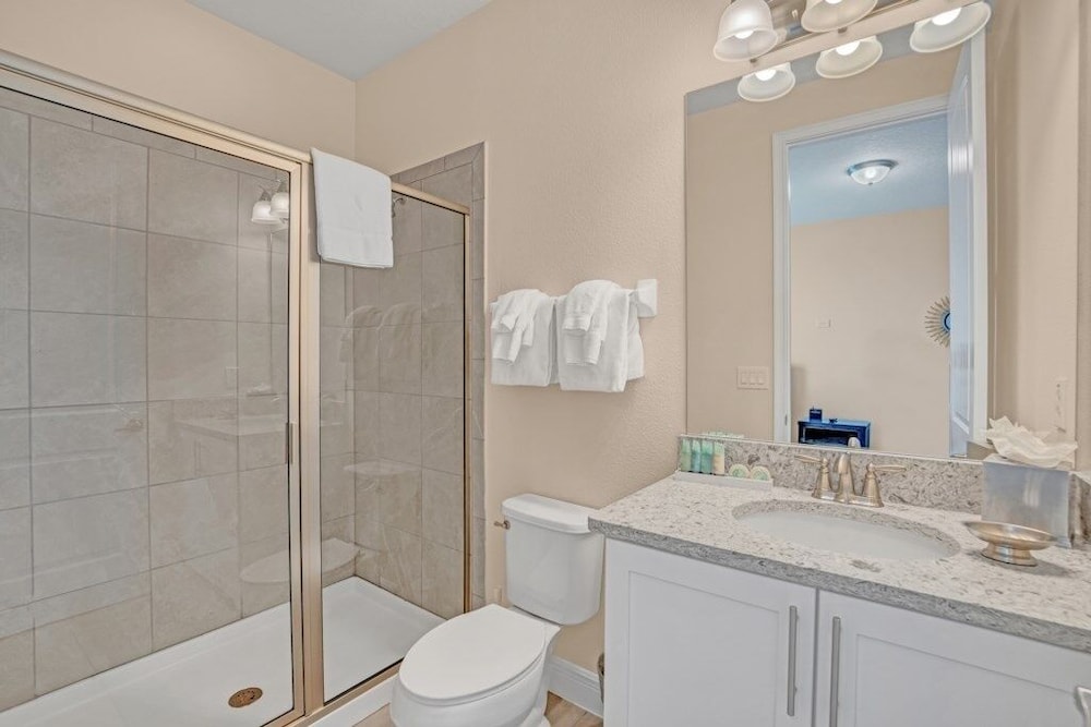 Reunion Golf Resort 8 Bed 8 Bath Amazing Pool Home 8 Bedroom Villa by RedAwning - photo 41