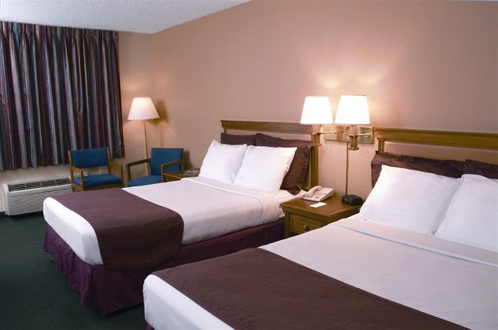 American Eagle Inn & Suites - last minute hotel in Branson
