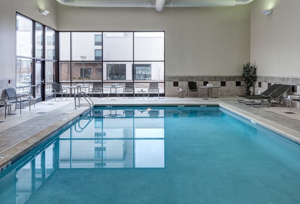 Hampton Inn & Suites Omaha Downtown - photo 28