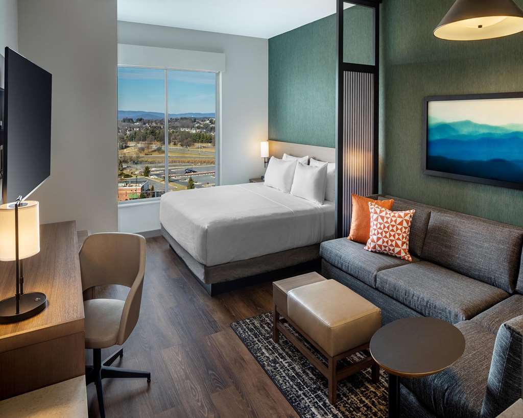 Hyatt Place Harrisonburg - photo 39