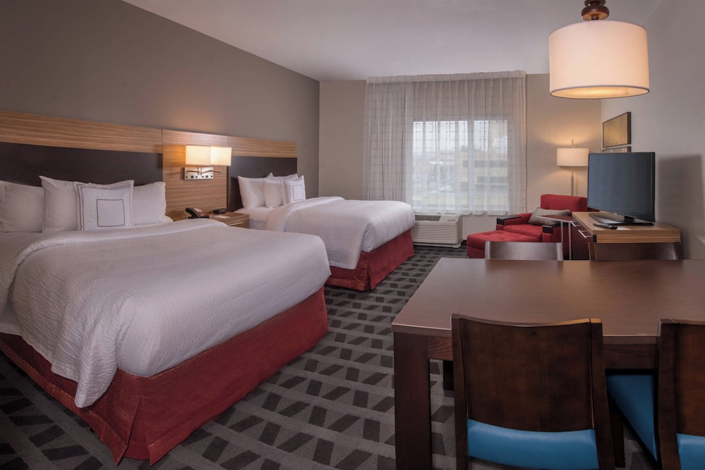 TownePlace Suites by Marriott Altoona - photo 9