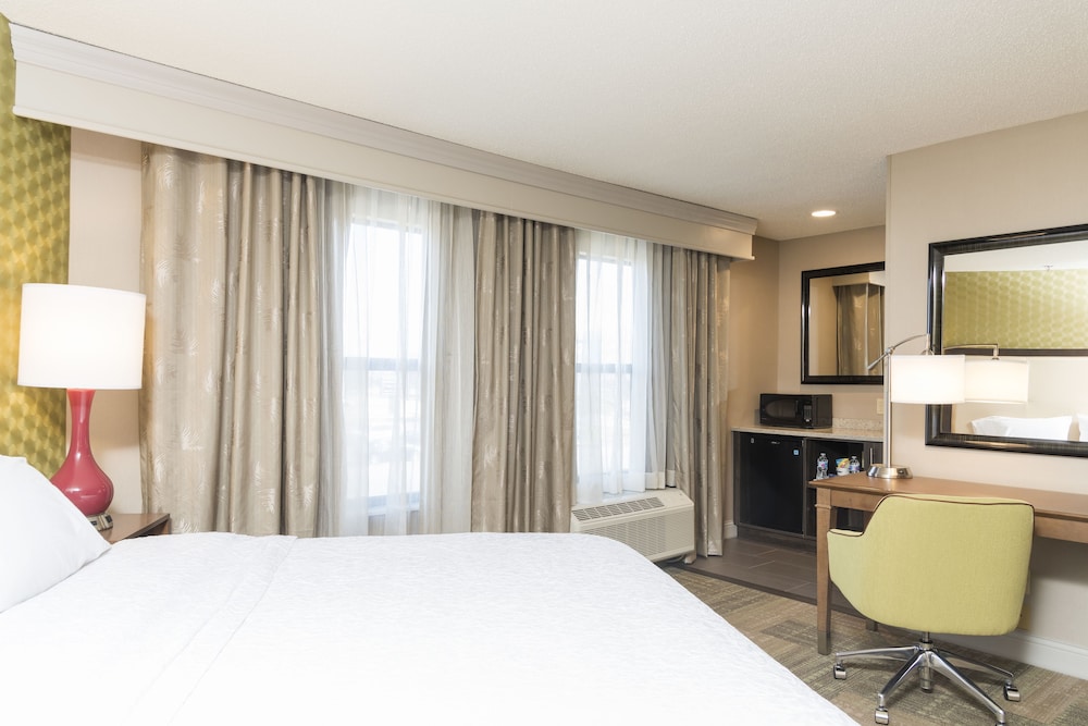 Hampton Inn Mt. Pleasant - photo 5