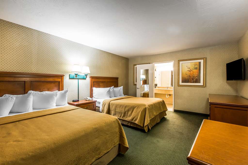 Quality Inn Near China Lake Naval Station - photo 21