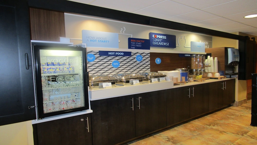 Holiday Inn Express & Suites Ft. Lauderdale Airport West by IHG - photo 50
