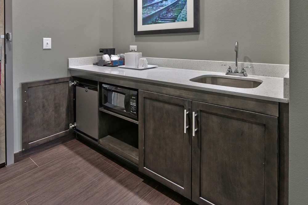 Hampton Inn & Suites Guthrie - photo 14