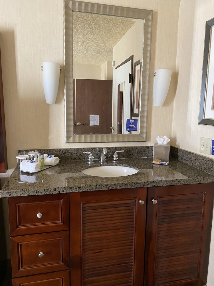 DoubleTree Suites by Hilton Tucson Airport - photo 23