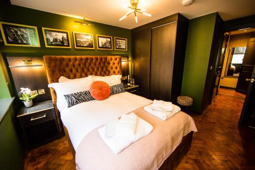 Luxury Travel Emporium LS1 Luxury City Centre Apartments — 4-Star Luxury Hotel in Leeds, United Kingdom