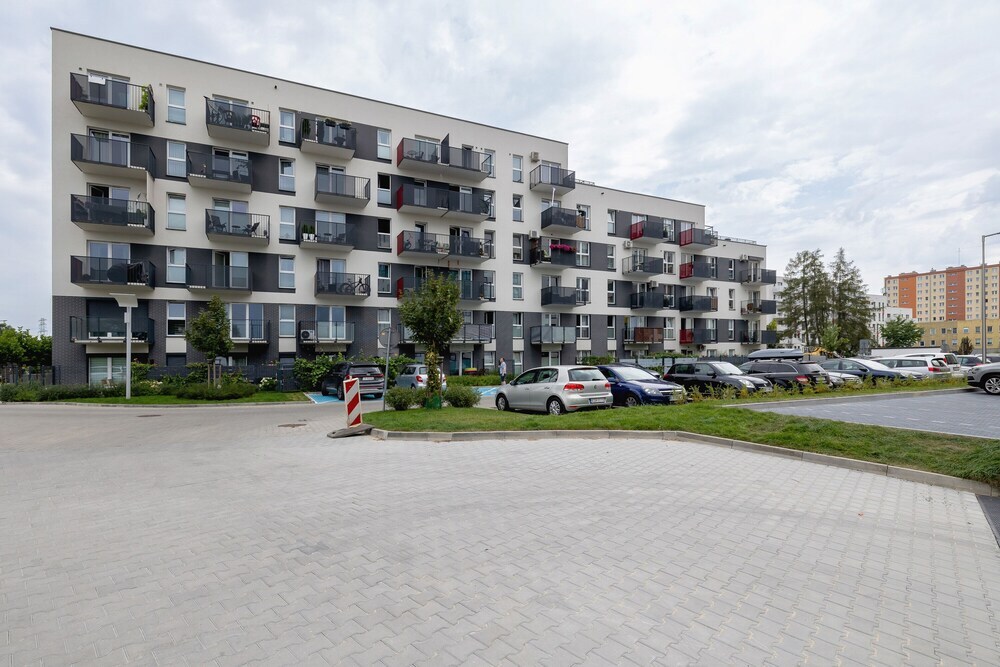 Vetulaniego Apartment with Air Conditioning & Parking by Renters Prestige — 4-Star Luxury Hotel in Krakow, Poland