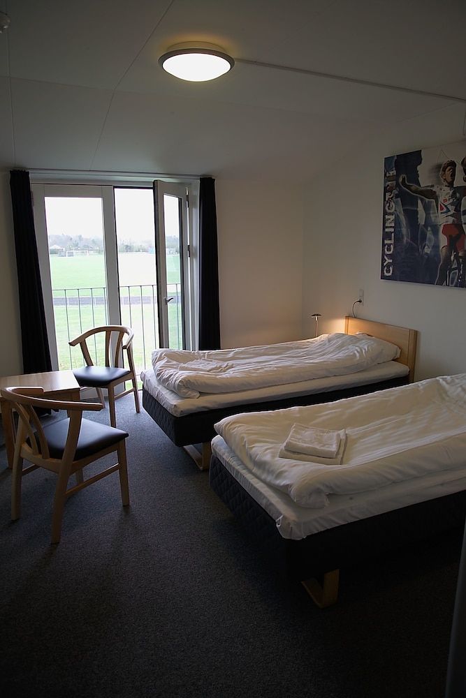 Sport & Academy - carbon neutral hotel in Farso
