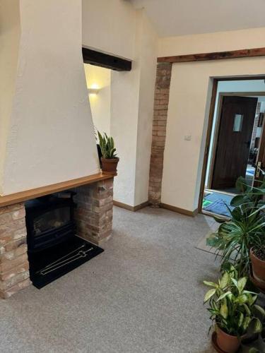 Broadlea Cottage — 4-Star Luxury Hotel in West Drayton, United Kingdom