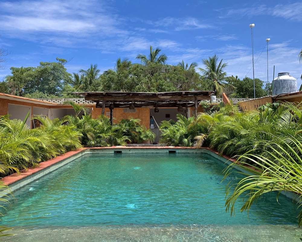 Melrose Place - last minute hotel in Puerto Escondido