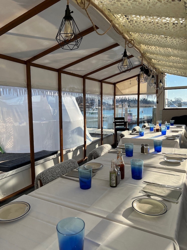 The Hotel at Cape Ann Marina - photo 53