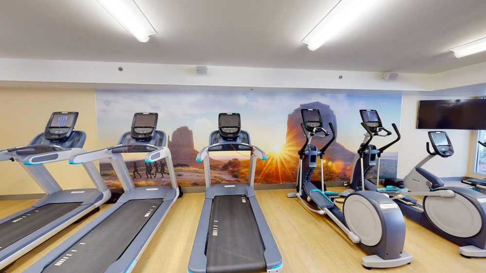 DoubleTree Suites by Hilton Phoenix - photo 33
