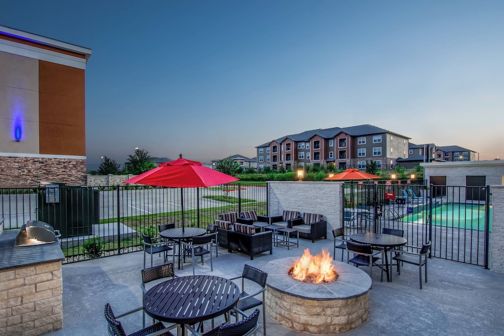 TownePlace Suites by Marriott Waco South - photo 36