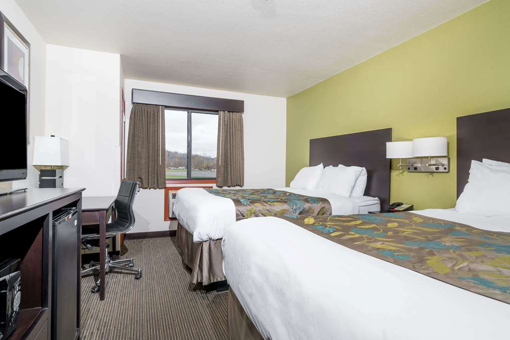 Baymont by Wyndham Eau Claire WI - photo 10