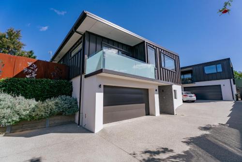 Melmore Oasis Cromwell Holiday Home — 4-Star Luxury Hotel in Cromwell, New Zealand