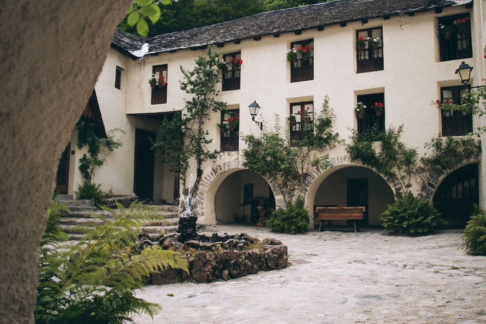 Hotel Caldas — Lleida