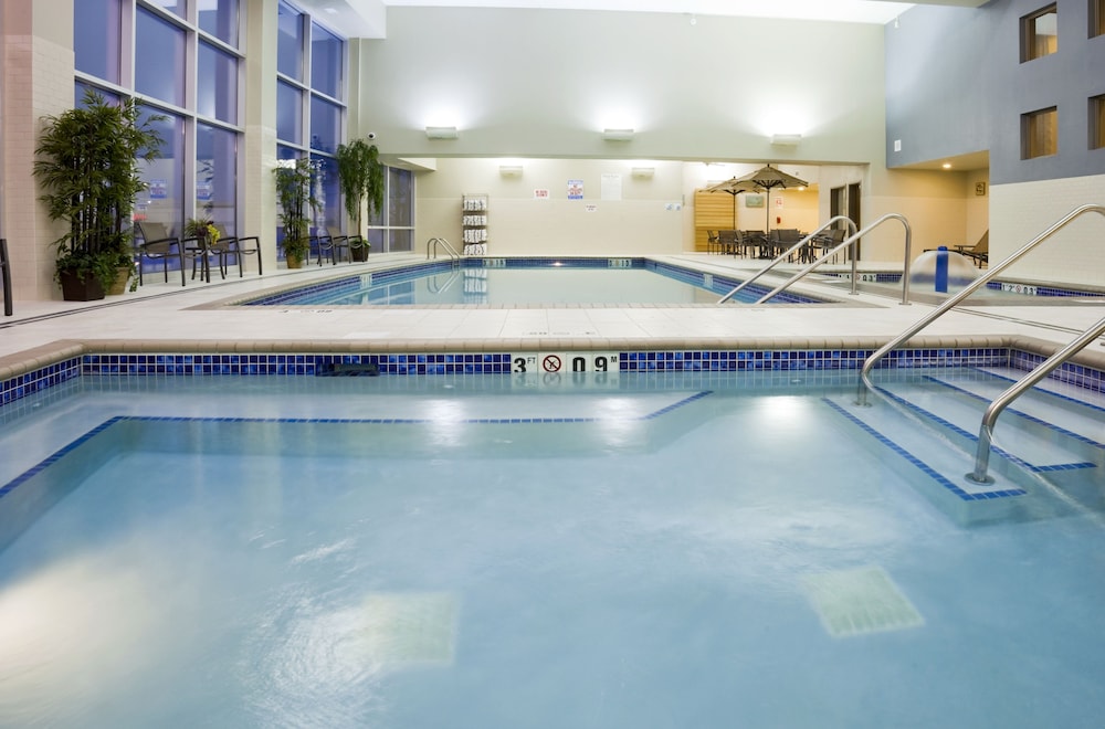 Holiday Inn Express Hotel and Suites Mankato East by IHG - photo 57