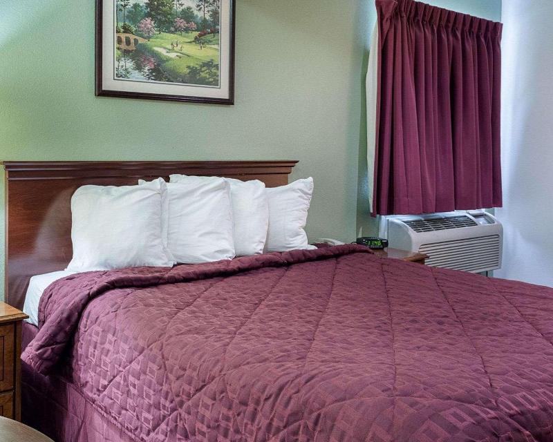 Stonewood Inn & Suites of Carrollton Smithfield - photo 8