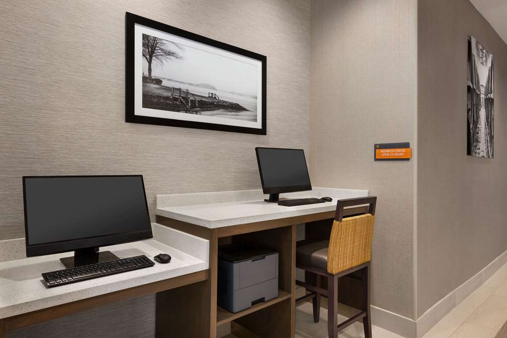 La Quinta Inn & Suites by Wyndham Rock Hill - photo 63