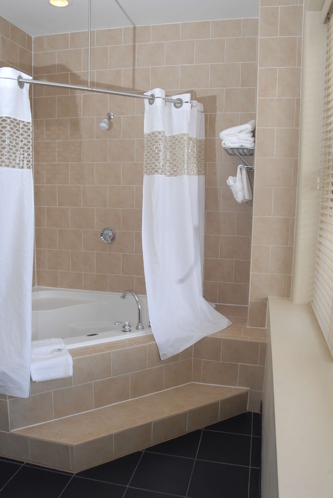 Hampton Inn & Suites Ogden - photo 24