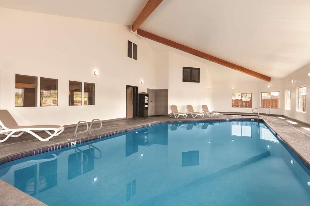 Country Inn & Suites by Radisson Prineville OR - photo 13
