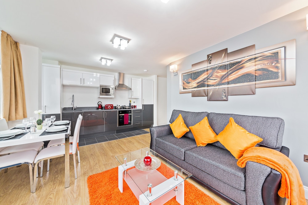 Metro Service Apartments Bedford — 4-Star Luxury Hotel in Bedford, United Kingdom