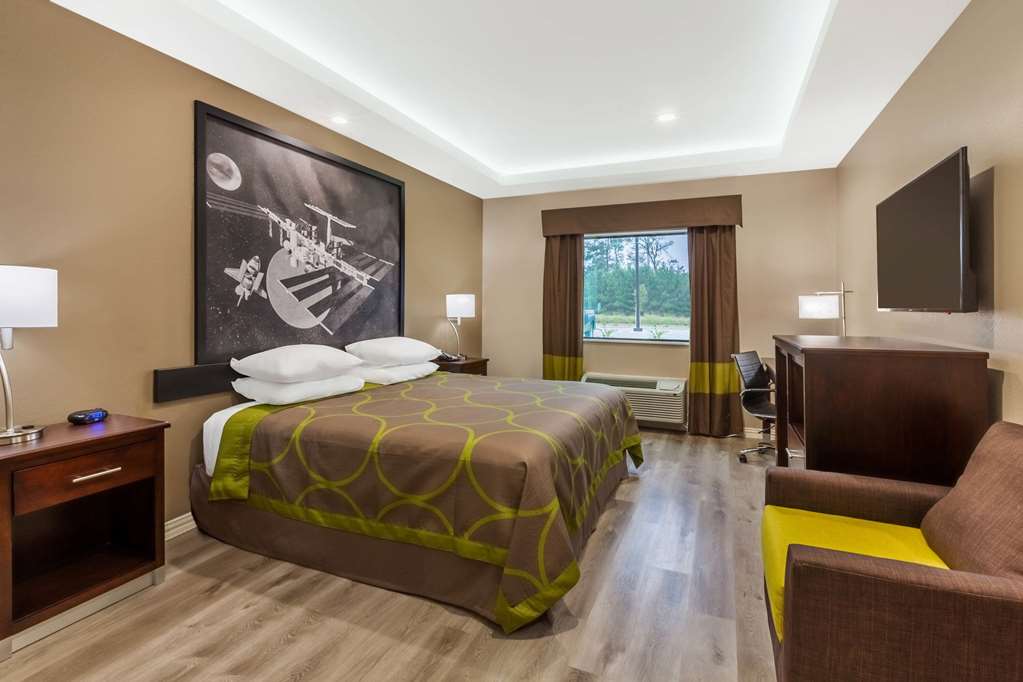Super 8 by Wyndham Kingwood Houston North - photo 6