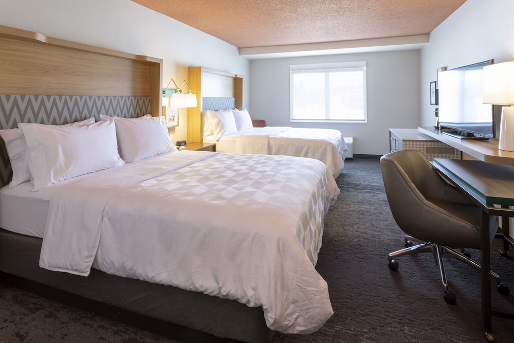 Holiday Inn Marquette by IHG - photo 12