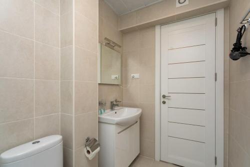 Charming 3BR Apartment In Central Tbilisi