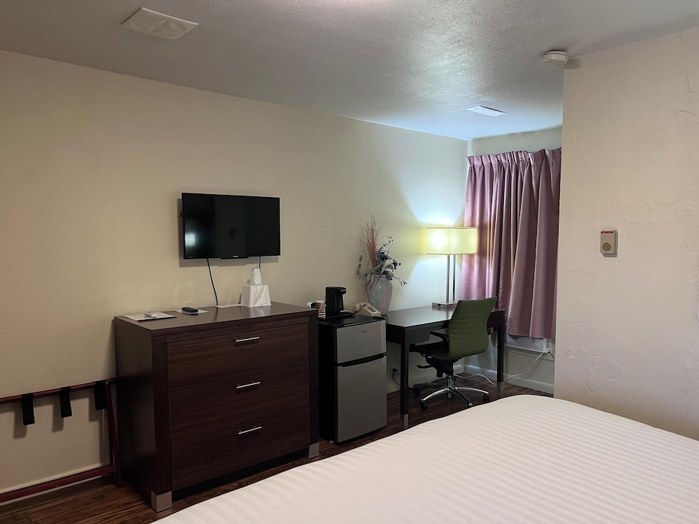 Sunrise Motor Inn - photo 23