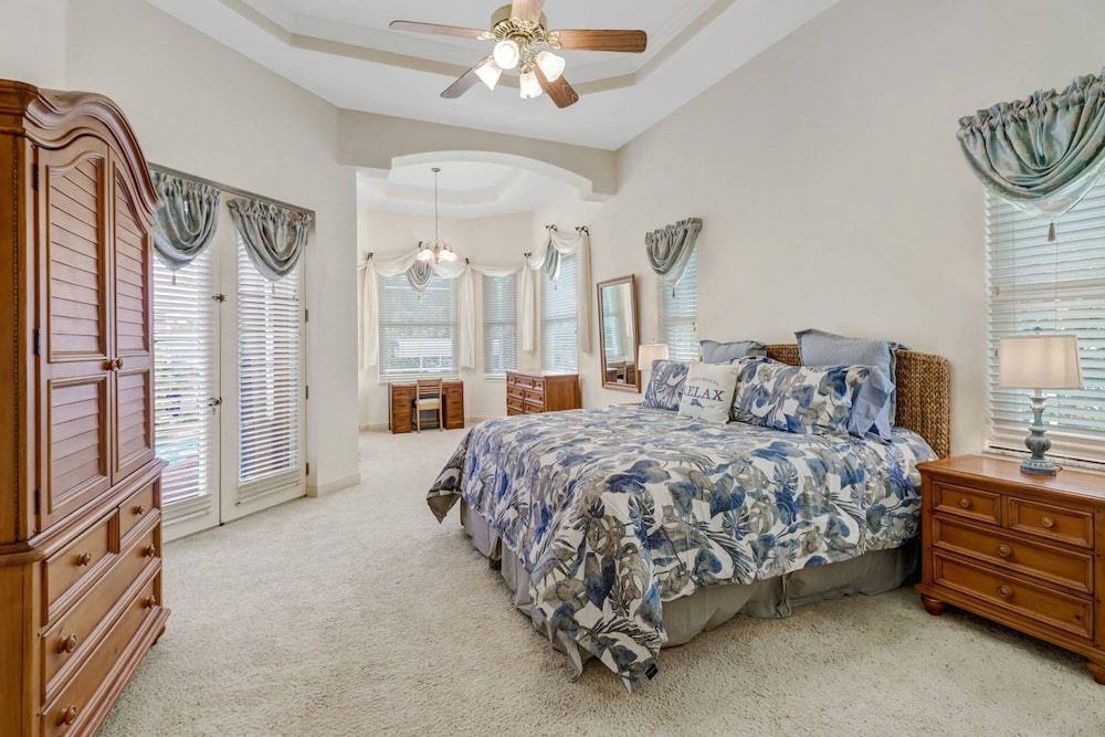 2605 Beach Parkway in Cape Coral, United States