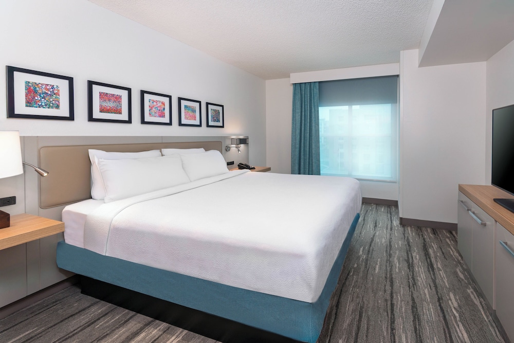 Hilton Garden Inn Tampa Airport Westshore - photo 9