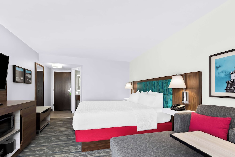 Hampton Inn Washington - photo 17