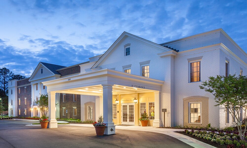 Patrick Henry Square by KEES Vacations in Williamsburg, United States